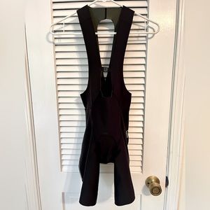 Women’s Pearl Izumi cycling pro bib with drop tail. Black. Small.